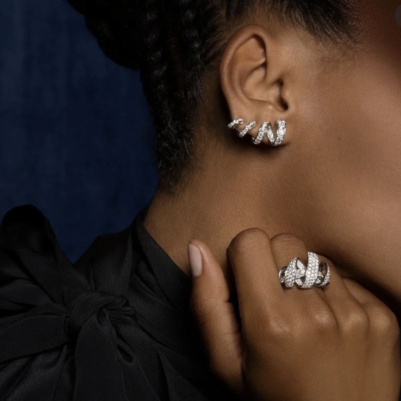 CHAUMET